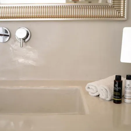 Mardanza Exclusive * Imerovigli (Santorini)